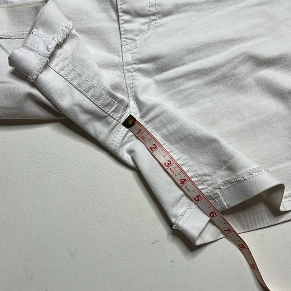 Seven7 Women's White Denim Shorts size 8 - Picture 8 of 8